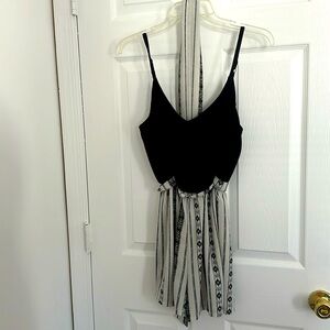 Romper size XS excellent condition